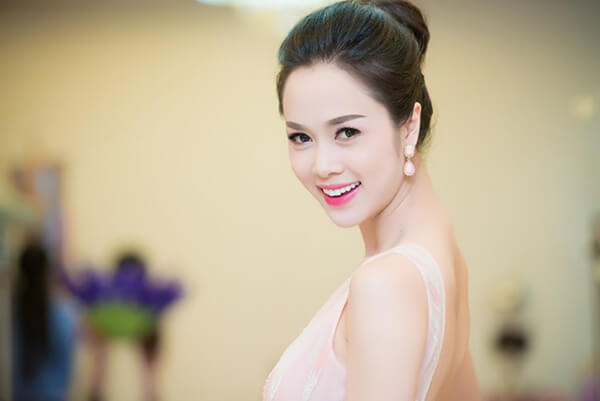 Không tiếp xúc mạnh với da ngay sau khi điều trị Không gây tổn thương đến da ngay sau khi tắm trắng